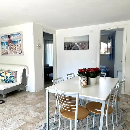 Ferienhaus Perla By The Sea